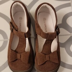 L'Amour Brown Dress Shoes with Classic T-Strap Design
